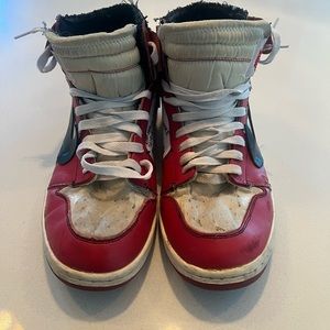 OffWhite Air Jordan 1 Chicagos